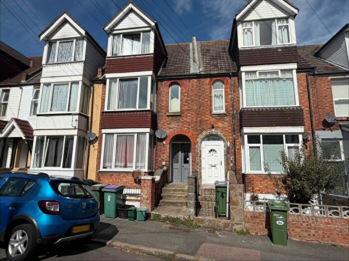 1 Bedroom Flat To Rent In Broadmead Road, Folkestone, CT19