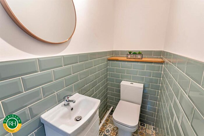 4 Bedroom Detached House For Sale In Station Court, Hatfield, Doncaster, DN7