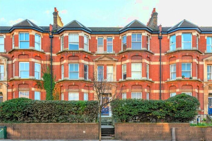 3 Bedroom Apartment To Rent In Fairlawn Mansions, New Cross Road, New Cross, SE14