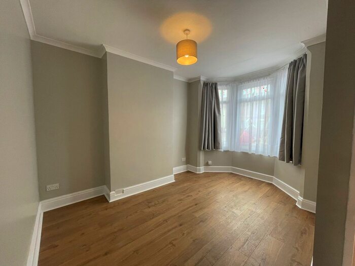 2 Bedroom End Of Terrace House To Rent In Gosbrook Road, Caversham, Reading, RG4