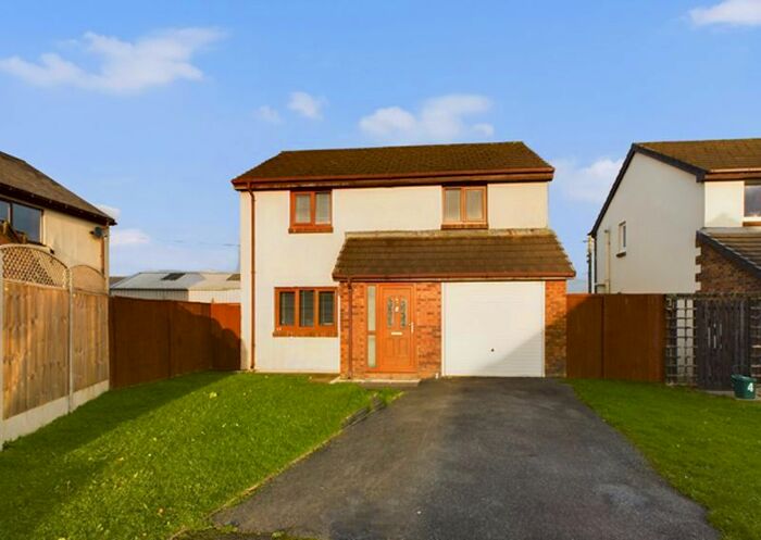 4 Bedroom Detached House To Rent In Llys Y Felin, Bancyfelin, Carmarthen, SA33