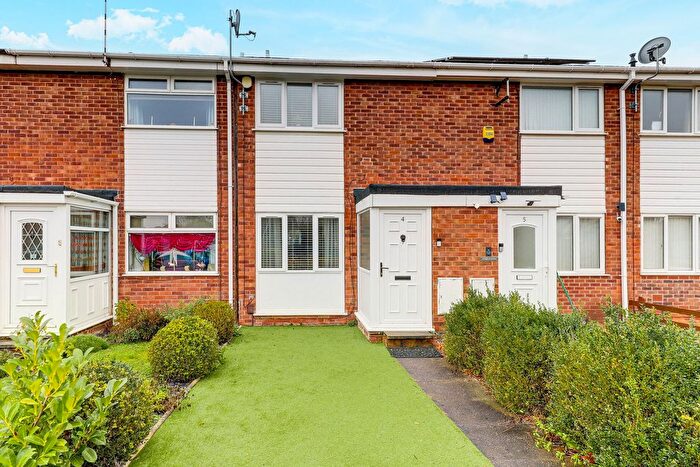 2 Bedroom Terraced House For Sale In Sandringham Place, Hucknall, NG15