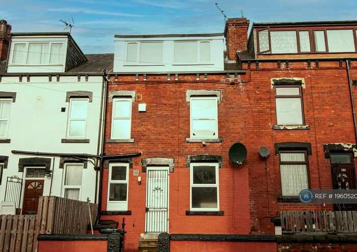 3 Bedroom Terraced House To Rent In Ashton View, Leeds, LS8
