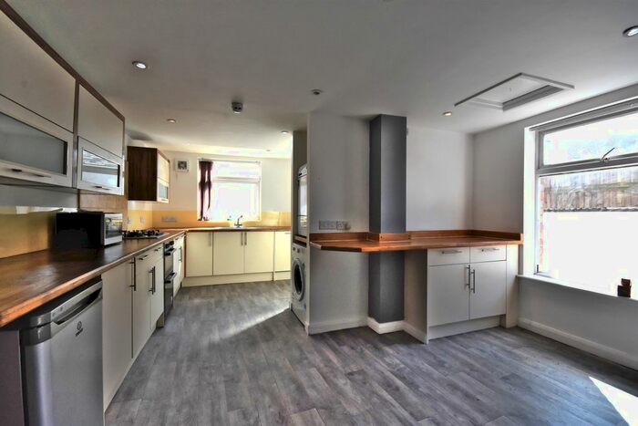 6 Bedroom End Of Terrace House To Rent In Swan Lane, Stoke, Coventry, CV2