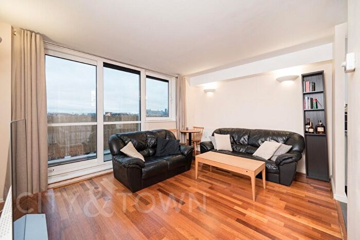 2 Bedroom Apartment To Rent In Hacon Square, Richmond Road, London, E8
