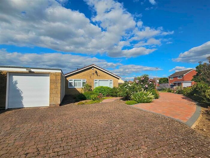 3 Bedroom Detached Bungalow For Sale In Gaynor Close, Wymondham, NR18