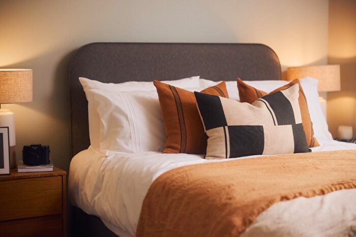 2 Bedroom Apartment To Rent In Manchester, Greater Manchester, M3
