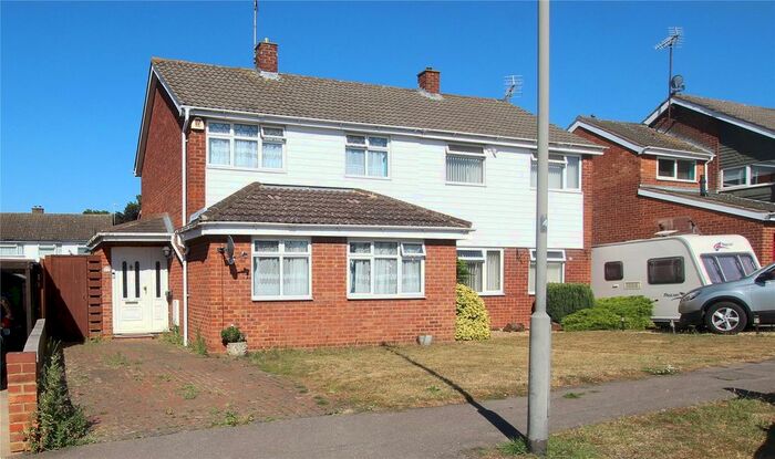 3 Bedroom Semi-Detached House To Rent In The Linx, Bletchley, Buckinghamshire, MK3