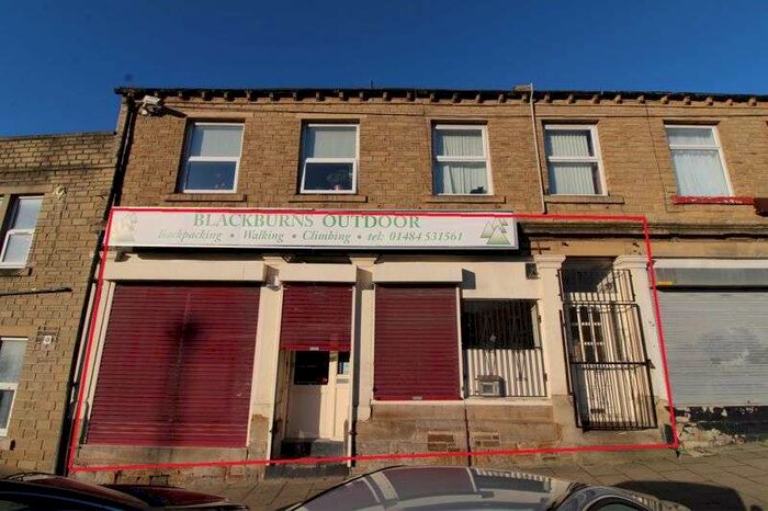 Property To Rent In Old Wakefield Road, Huddersfield, HD5