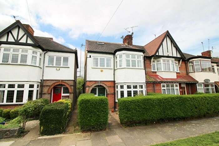 4 Bedroom End Of Terrace House To Rent In Harrow, HA1