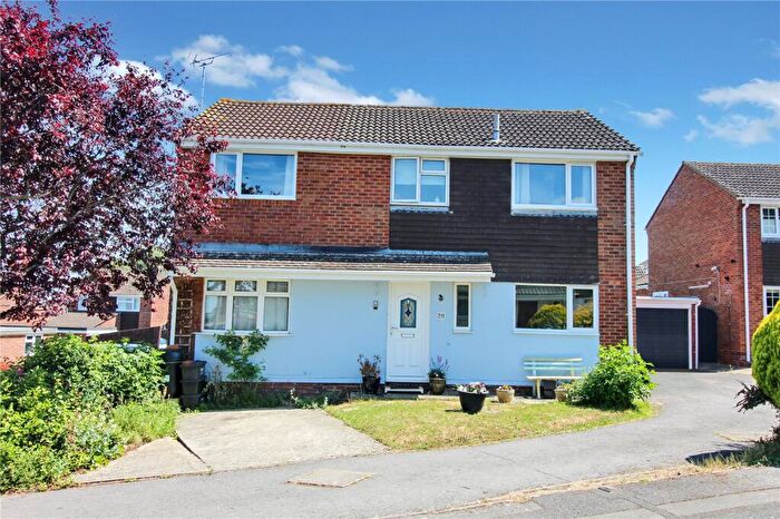 5 Bedroom Detached House For Sale In Wheatlands, Swindon, Wiltshire, SN25