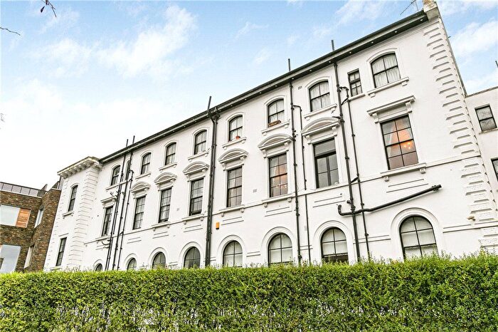 2 Bedroom Flat For Sale In College Crescent, London, NW3