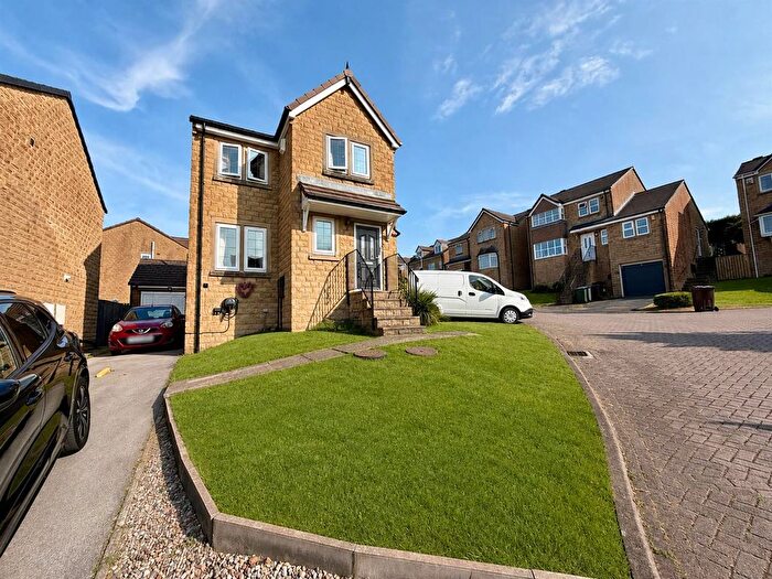 3 Bedroom Detached House For Sale In Highfell Rise, Keighley, BD22