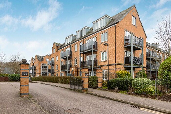 2 Bedroom Apartment For Sale In Constables Way, Hertford, Hertfordshire, SG13