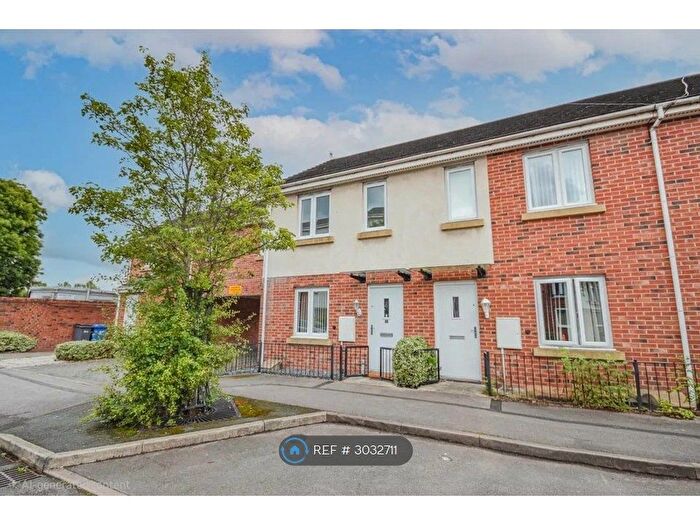 2 Bedroom End Of Terrace House To Rent In Poundlock Avenue, Stoke-On-Trent, ST1