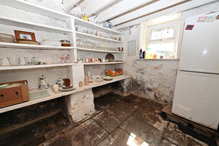 4 Bedroom Detached House For Sale In Thornton Rust, Leyburn, DL8