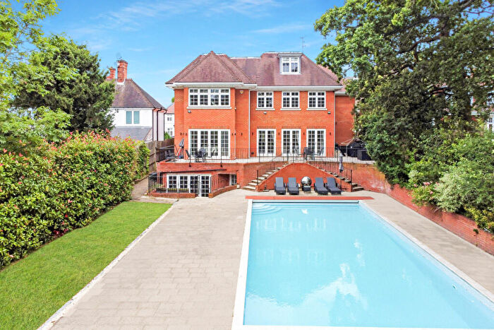 7 Bedroom Detached House For Sale In Hendon Avenue, London, N3