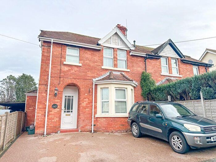 3 Bedroom Semi Detached House For Sale In Shepton Mallet, BA4