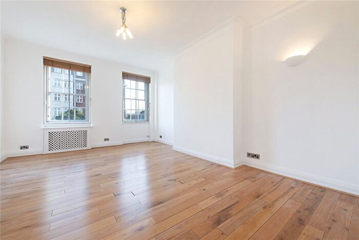2 Bedroom Flat To Rent In Eyre Court, Finchley Road, St John's Wood, London, NW8