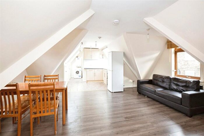1 Bedroom Flat To Rent In West Street, London, E11