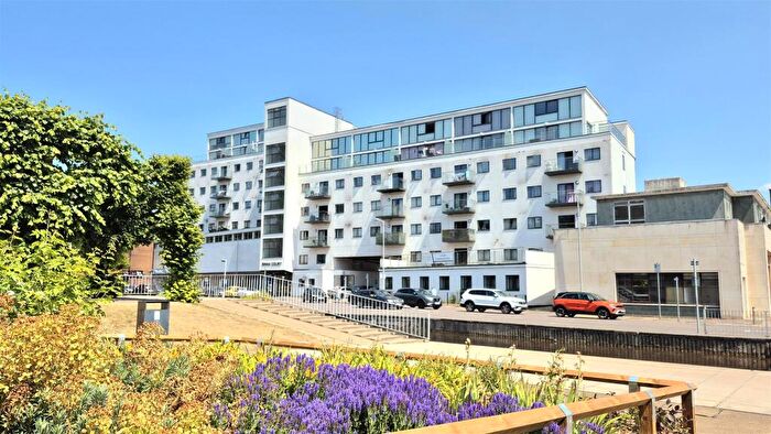 2 Bedroom Apartment For Sale In Waterhouse Street, Hemel Hempstead, HP1