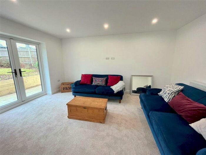 3 Bedroom Bungalow For Sale In Braemar Drive, Highcliffe, Christchurch