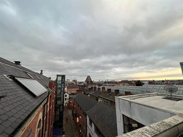 1 Bedroom Apartment To Rent In Swan Street, City Centre, LS1