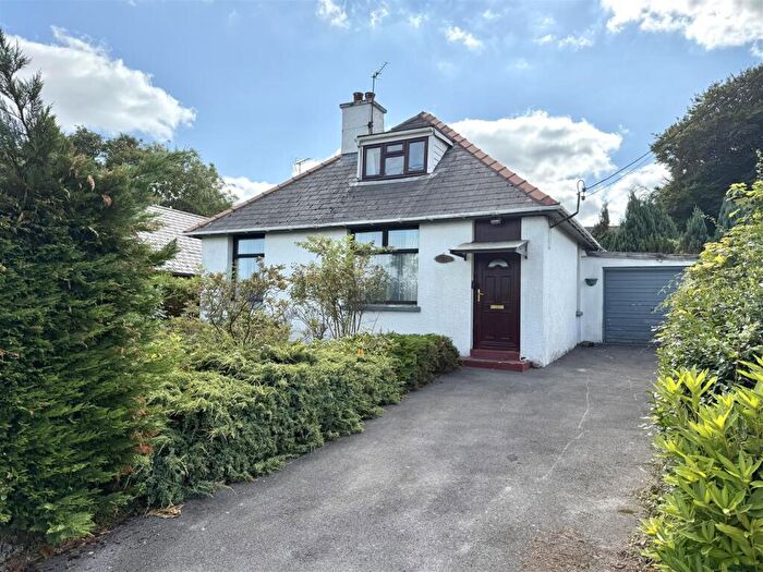 3 Bedroom Detached Bungalow For Sale In Llanllwni, Carmarthenshire, SA39