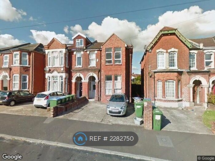 8 Bedroom Semi-Detached House To Rent In Alma Road, Southampton, SO14
