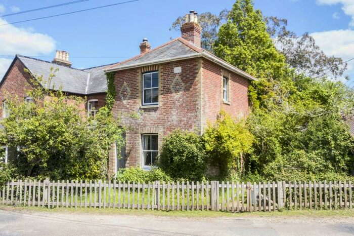 2 Bedroom Semi-Detached House To Rent In Martins Road, Brockenhurst, Hampshire, SO42