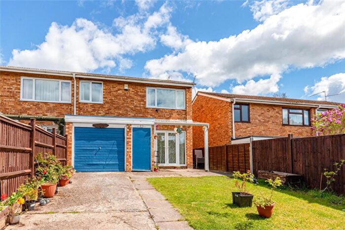 3 Bedroom Semi Detached House To Rent In Gayhurst Close, Caversham, Reading, Berkshire, RG4