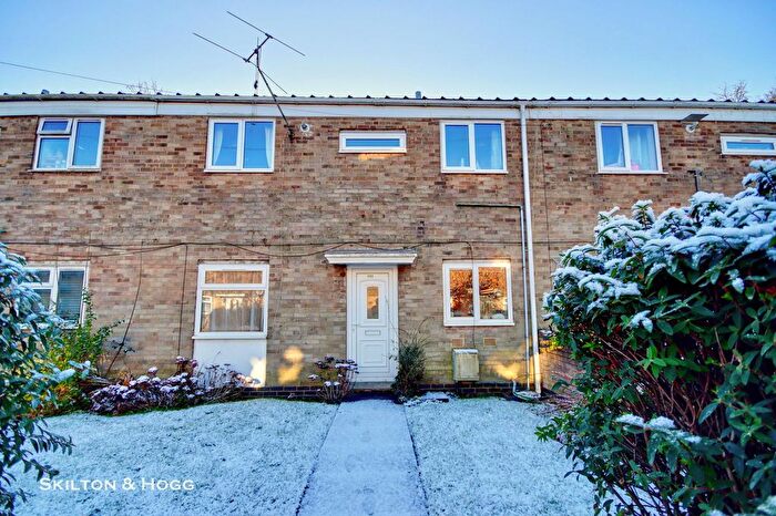 3 Bedroom Terraced House For Sale In Wordsworth Road, Daventry, NN11