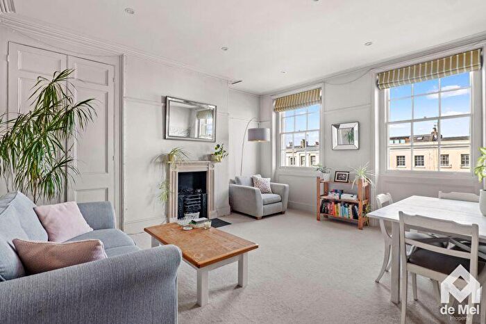 1 Bedroom Flat For Sale In Evesham Road, Pittville, Cheltenham, GL52