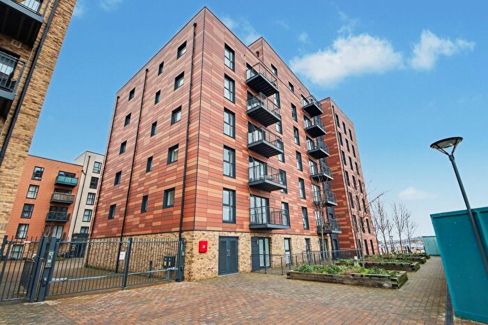 1 Bedroom Flat For Sale In Thomas Blake Avenue, Southampton, SO14