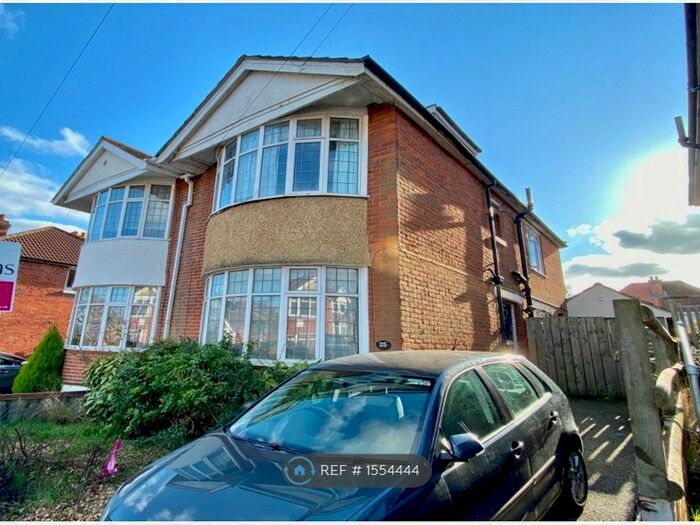 5 Bedroom Semi-Detached House To Rent In Sirdar Road, Southampton, SO17
