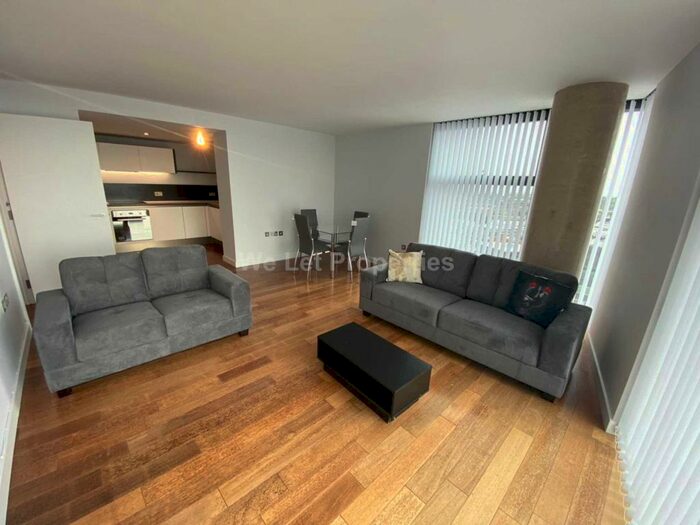 2 Bedroom Apartment To Rent In West Tower, Liverpool, L3