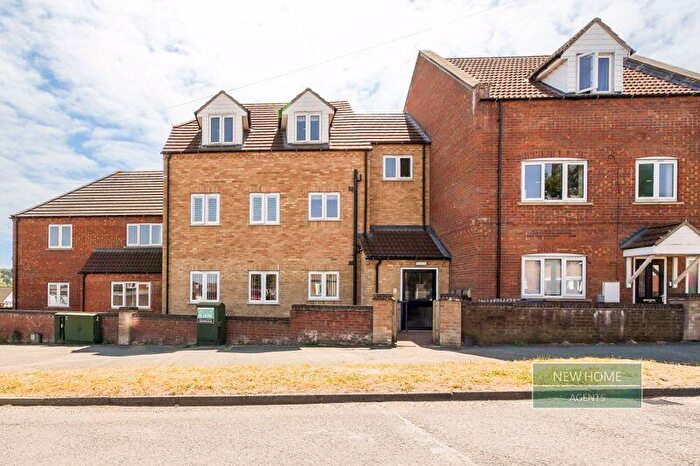 2 Bedroom Flat For Sale In Cherry Tree Close, Calverton, Nottingham, NG14