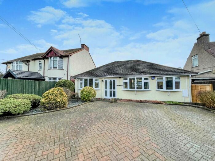 3 Bedroom Bungalow For Sale In Brandon Lane, Coventry, CV3