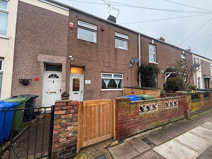 4 Bedroom Terraced House For Sale In Willingham Street, Grimsby, South Humberside, DN32
