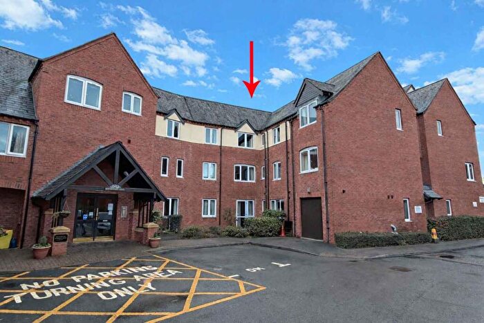 1 Bedroom Retirement Property For Sale In Coventry Road, Warwick, CV34