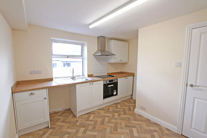 1 Bedroom Apartment To Rent In Castle Street, Banbury, Oxon, OX16