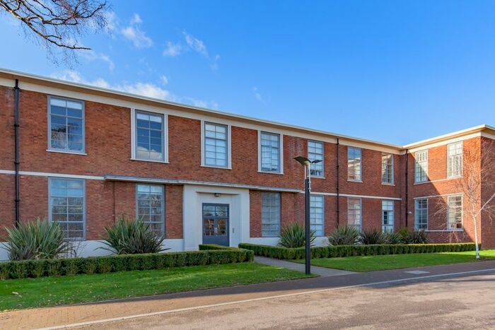 1 Bedroom Flat To Rent In Trenchard Lane, Bicester, OX27