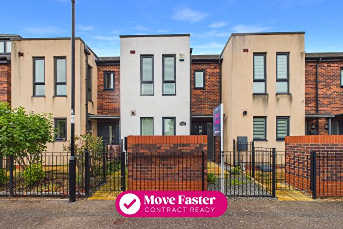 2 Bedroom Terraced House For Sale In Westbourne Street, Hull, HU3