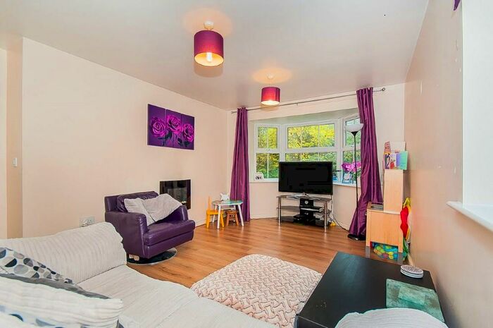 2 Bedroom Flat To Rent In Colwyn Avenue, Peterborough, PE1