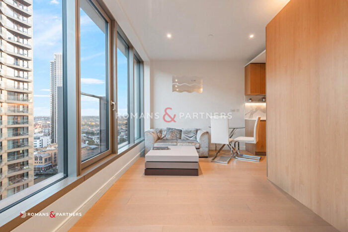 1 Bedroom Apartment To Rent In Park Drive, Canary Wharf, E14