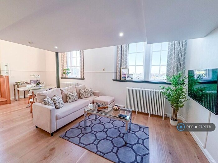 1 Bedroom Flat To Rent In Mcdonald Road, Edinburgh, EH7