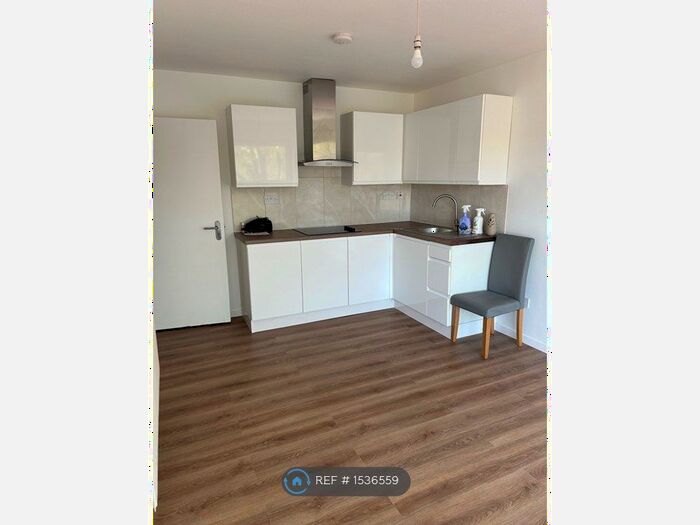 2 Bedroom Flat To Rent In Suffolk Road, London, E13