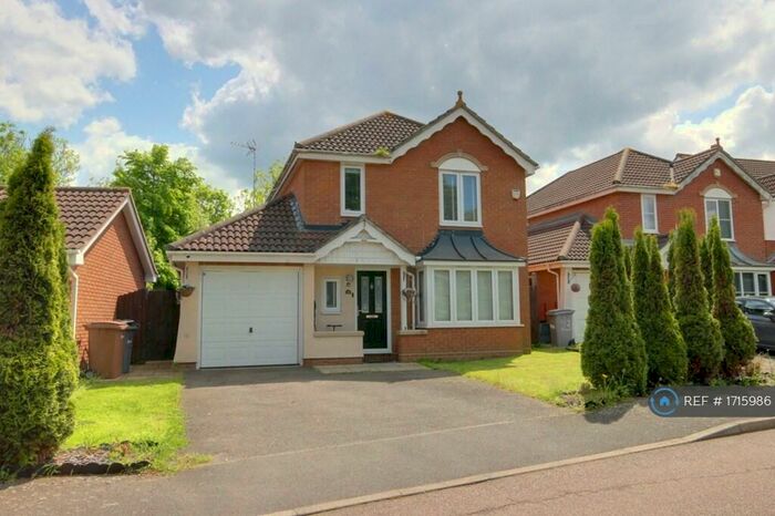 4 Bedroom Detached House To Rent In Fortinbras Way, Chelmsford, CM2