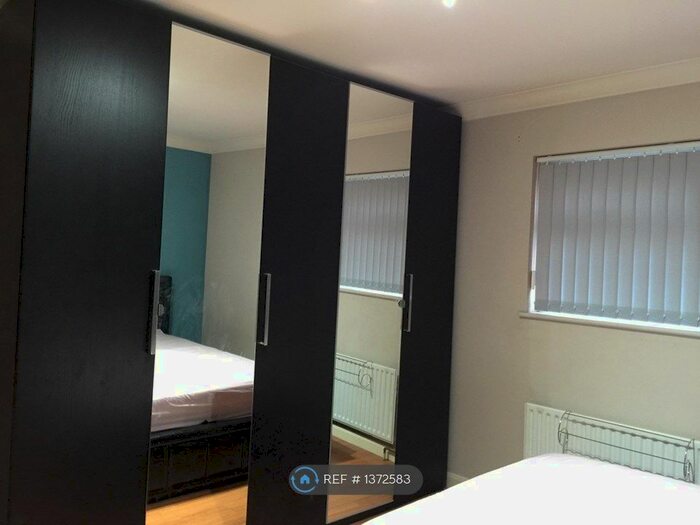 2 Bedroom Flat To Rent In Longspring, Watford, WD24