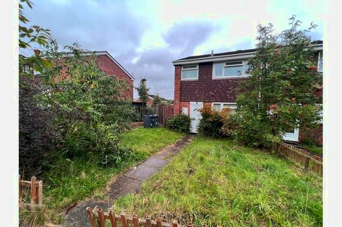 3 Bedroom Semi-Detached House To Rent In Alwynn Walk, Erdington, Birmingham, B23